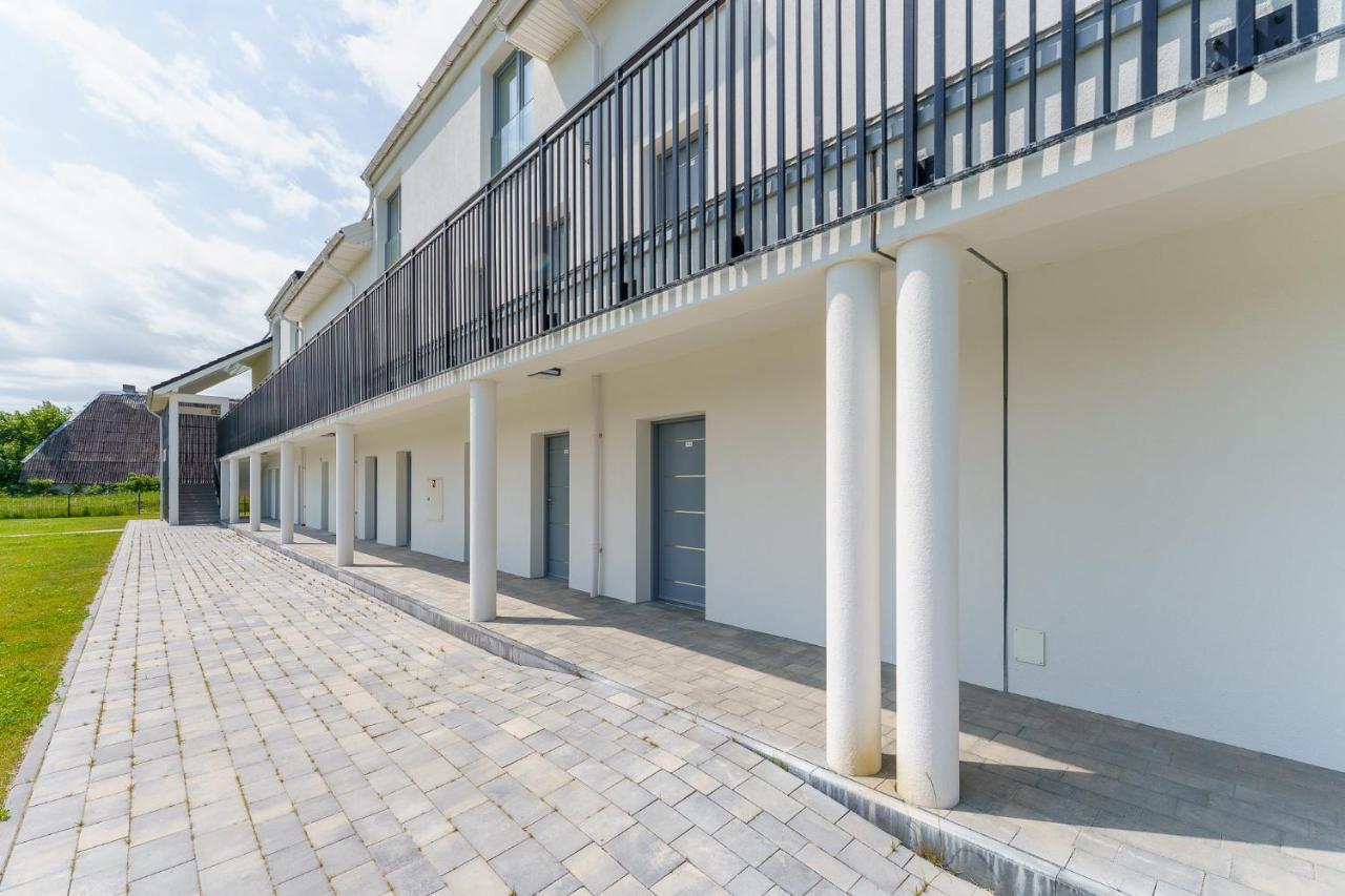 Apartament Morski Piasek Sarbinowo Exterior photo